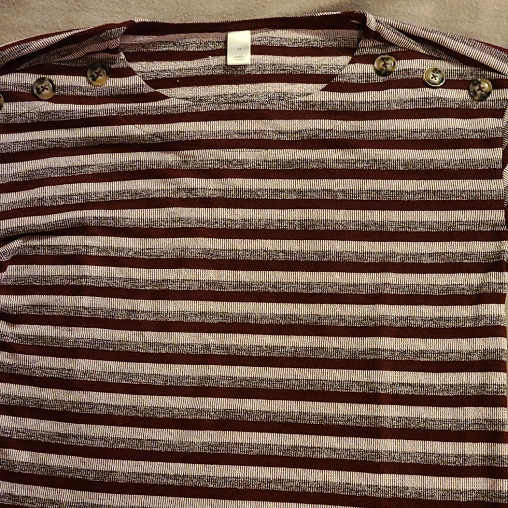 Half sleeve shirt